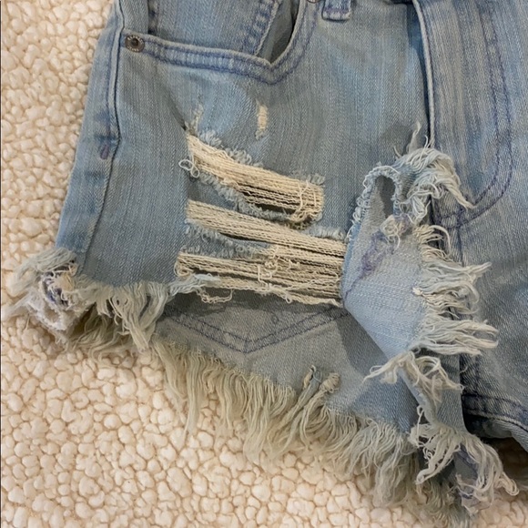 Express Jean Shorts - Picture 2 of 4